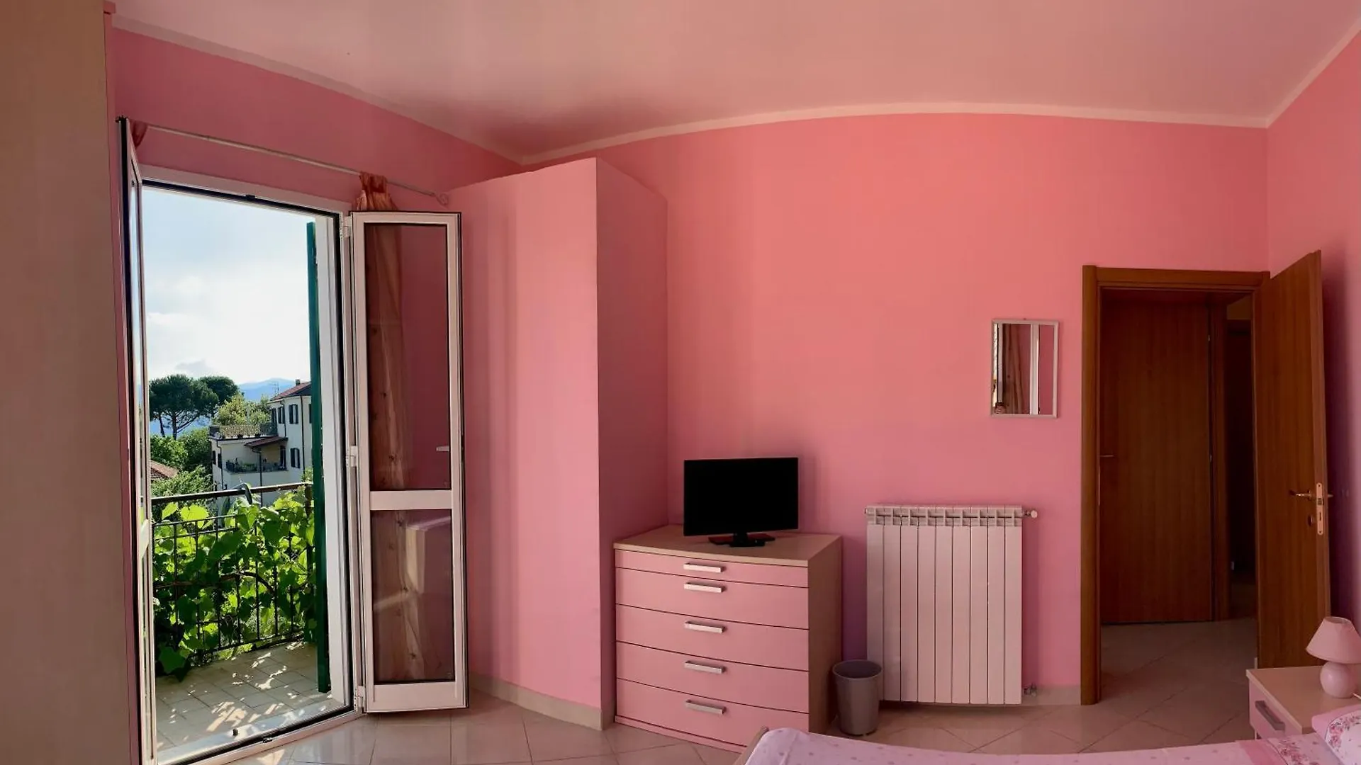 Ligo Bed & Breakfast Albenga 0*, Villanova d'Albenga