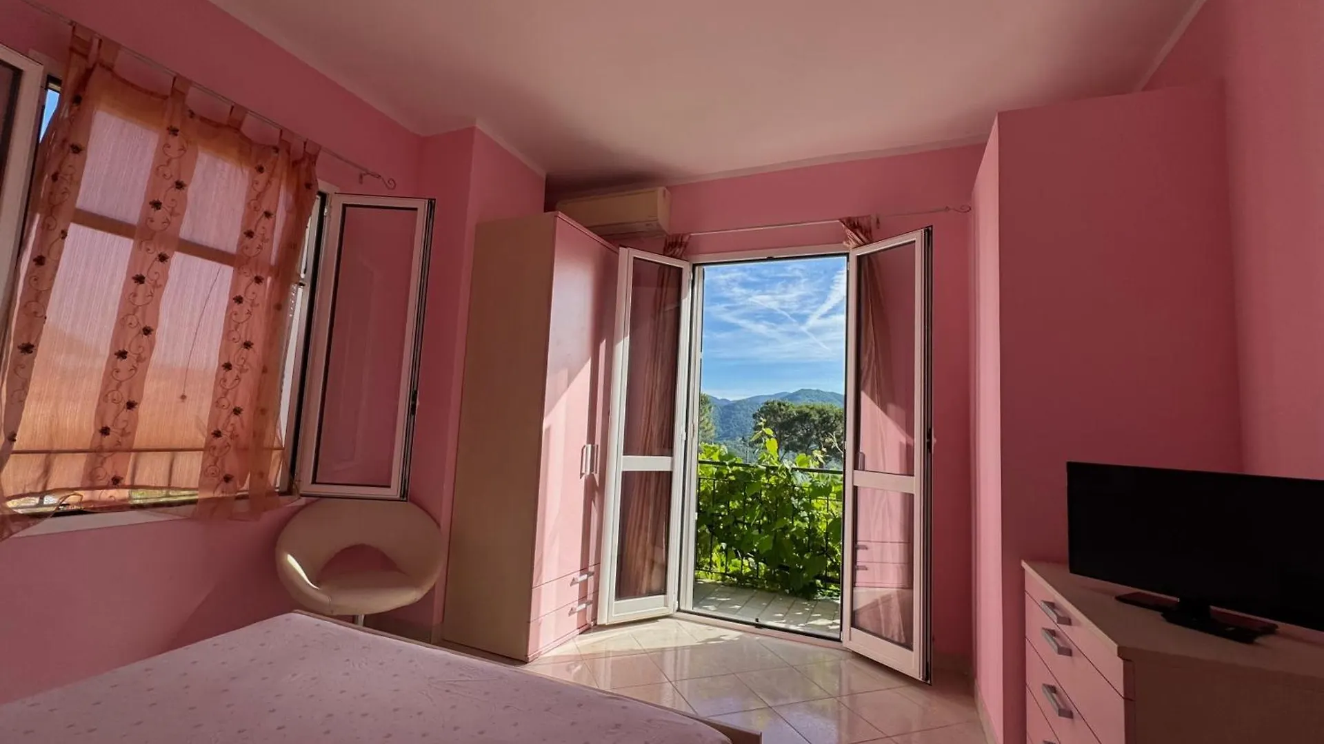 Ligo Bed & Breakfast Albenga Italy